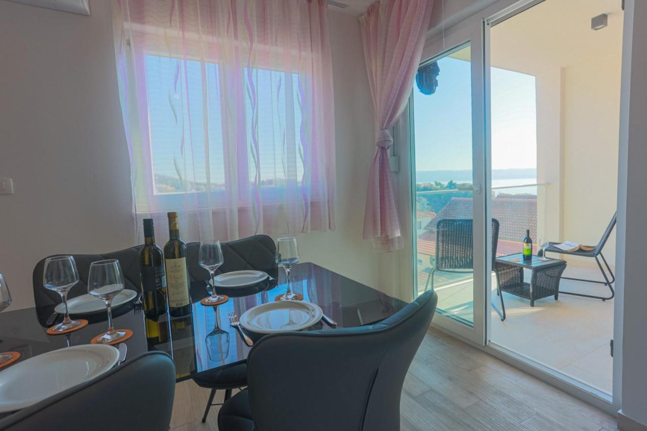 R&r Apartment Podstrana