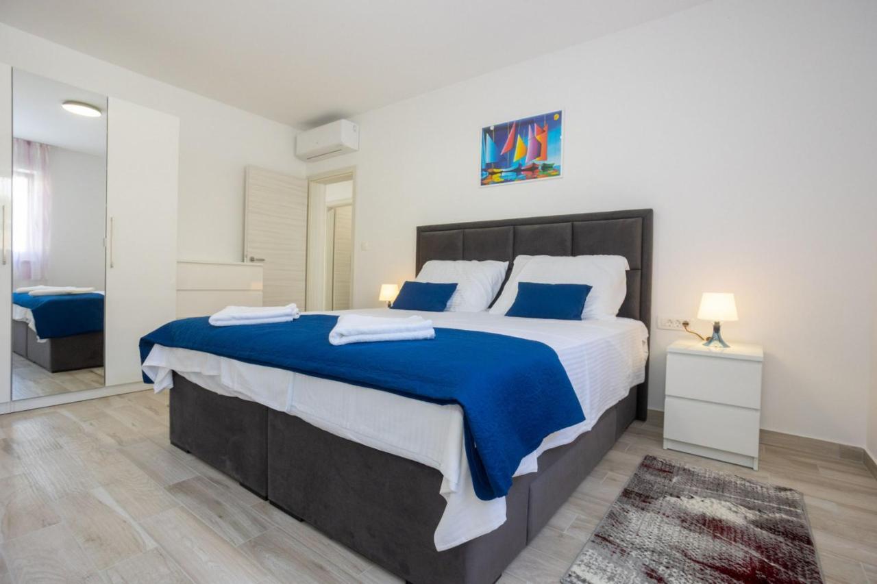 R&r Apartament Podstrana